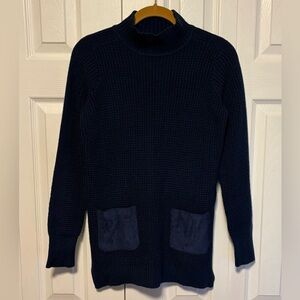 Banana Republic Beautiful Navy Blue Popcorn Knit Sweater with Faux Suede Pockets